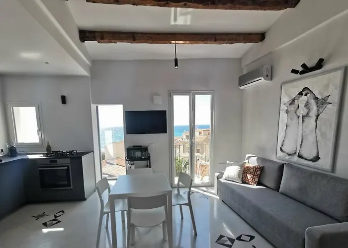 Idda, Vista Mozzafiato E Mare Dentro Casa *