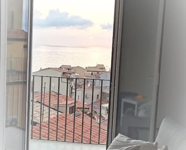 Idda, Vista Mozzafiato E Mare Dentro Casa * Cefalù