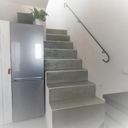 Idda, Vista Mozzafiato E Mare Dentro Casa * 切法卢