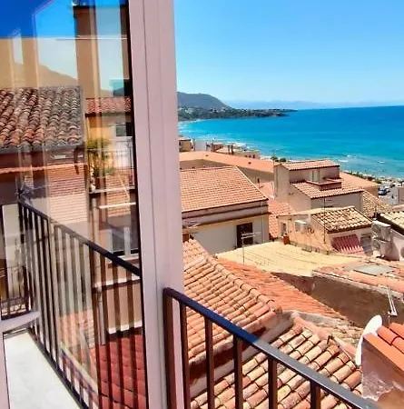 Idda, Vista Mozzafiato E Mare Dentro Casa 公寓 *