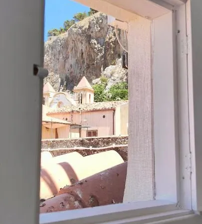 Idda, Vista Mozzafiato E Mare Dentro Casa *