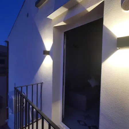 Idda, Vista Mozzafiato E Mare Dentro Casa 公寓