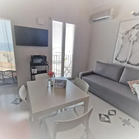 Idda, Vista Mozzafiato E Mare Dentro Casa 公寓
