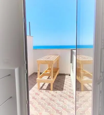 Idda, Vista Mozzafiato E Mare Dentro Casa