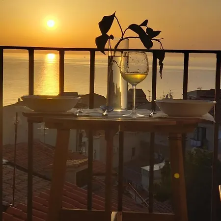 Idda, Vista Mozzafiato E Mare Dentro Casa *