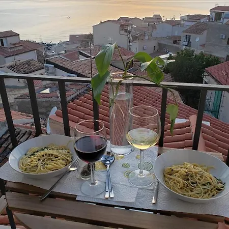 公寓 Idda, Vista Mozzafiato E Mare Dentro Casa *