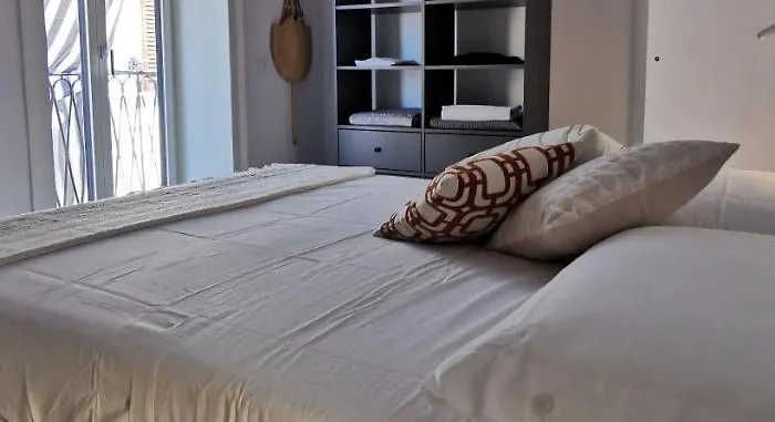 Idda, Vista Mozzafiato E Mare Dentro Casa Апартаменти