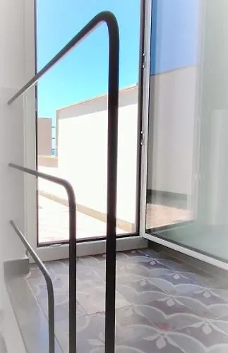 Idda, Vista Mozzafiato E Mare Dentro Casa * Чефалу