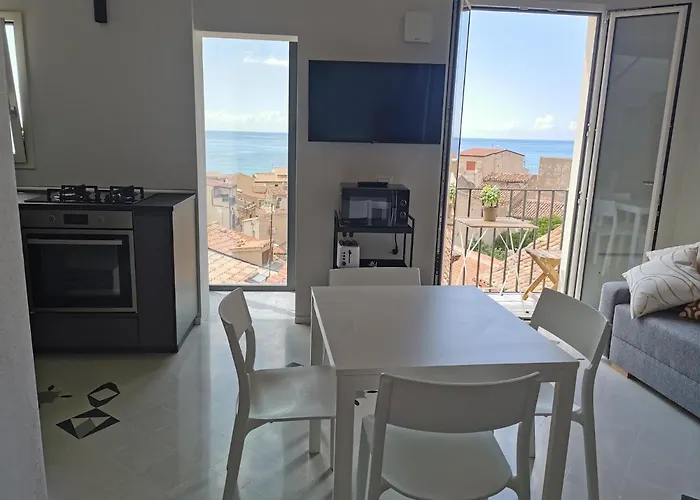 Idda, Vista Mozzafiato E Mare Dentro Casa Апартаменти *