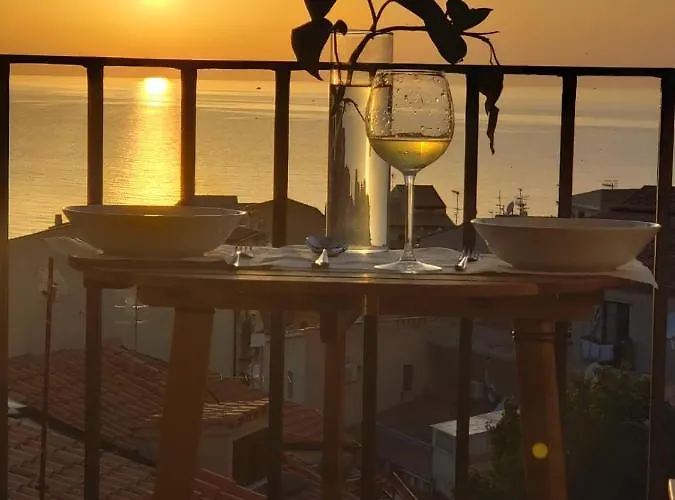 Idda, Vista Mozzafiato E Mare Dentro Casa *